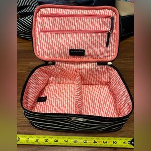 Stella & Dot Beauty Train Case